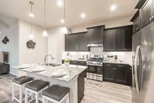 8710 Crossing Oak Ln, Missouri City, TX 77459 - Photo 9