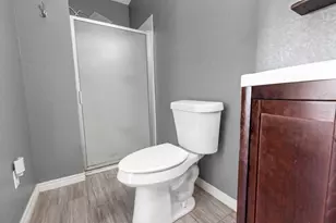 704 E Grand St, Whitewright, TX 75491 - Photo 19