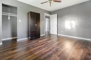 704 E Grand St, Whitewright, TX 75491 - Photo 9