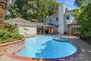 26 E Sterling Pond Cir, The Woodlands, TX 77382 - Photo 1