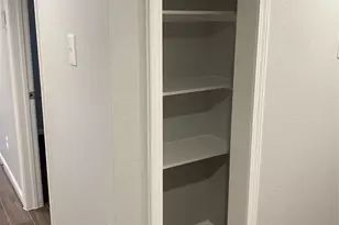 807 71st St, Houston, TX 77011 - Photo 9