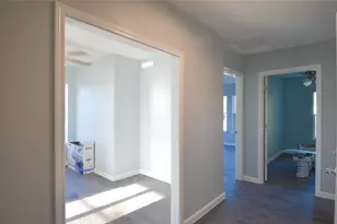 103 Cosmos St, Houston, TX 77009 - Photo 5