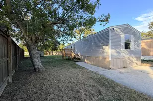 114 Bluebill Bay N, Baytown, TX 77523 - Photo 1