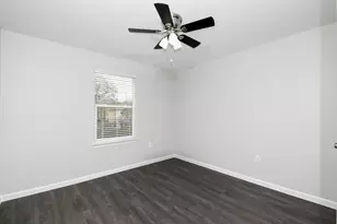 4719 19th St, Bacliff, TX 77518 - Photo 11