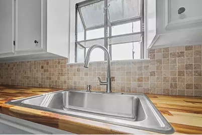 14077 Hamshire Road, Hamshire, TX 77622 - Photo 9