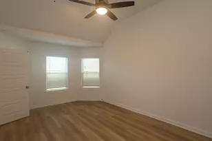 817 Vlg Brk Dr, Willis, TX 77378 - Photo 13