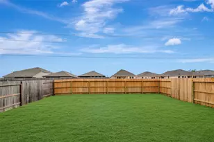 817 Vlg Brk Dr, Willis, TX 77378 - Photo 29