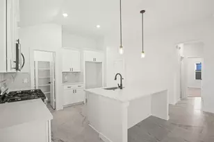 6219 Royal Palm Dr, Manvel, TX 77578 - Photo 9