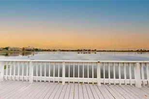 10429 Schaper Rd, Galveston, TX 77554 - Photo 21