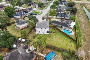 202 Armand Bay Dr, Dickinson, TX 77539 - Photo 31