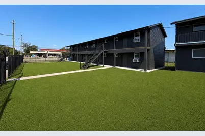 11111 Wiggins Street, Houston, TX 77029 - Photo 9