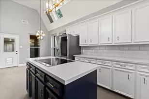 31 Tanager Trail, The Woodlands, TX 77381 - Photo 9