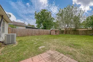 2051 Santa Rosa St, Houston, TX 77023 - Photo 27
