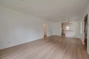 2051 Santa Rosa St, Houston, TX 77023 - Photo 5