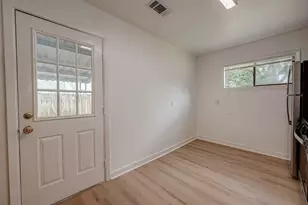 2051 Santa Rosa St, Houston, TX 77023 - Photo 17