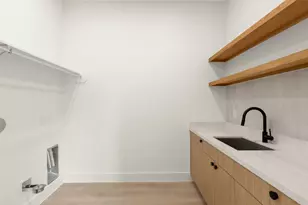 310 E 35th St, Houston, TX 77018 - Photo 33