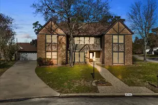 6702 Robinwick Ct, Spring, TX 77379 - Photo 1
