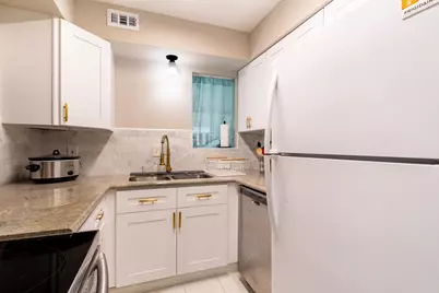 7900 Westheimer Road #216, Houston, TX 77063 - Photo 11