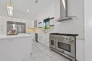 8006 Longridge Dr, Houston, TX 77055 - Photo 13