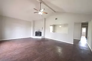 9814 Kiwi Ln, Conroe, TX 77385 - Photo 5