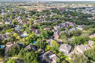 14103 Scarborough Fair St, Houston, TX 77077 - Photo 11