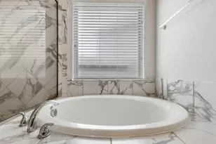 4108 Ashwood Hollow Ln, Spring, TX 77386 - Photo 19