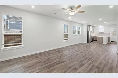 580 Long Branch Drive, Dayton, TX 77535 - Photo 9