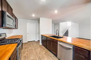 10054 Bur Sedge, San Antonio, TX 78254 - Photo 9