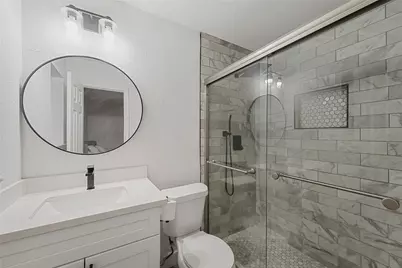 9618 Glenwood Forest Drive, Houston, TX 77078 - Photo 19