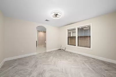 803 E 29th Street, Houston, TX 77009 - Photo 17