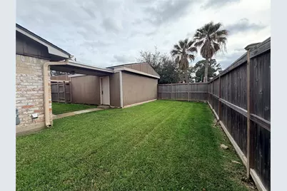 10402 Belfast Road, La Porte, TX 77571 - Photo 15