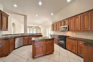 27603 Molly Hills Ct, Spring, TX 77386 - Photo 9