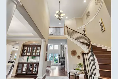 4702 Burclare Court, Sugar Land, TX 77479 - Photo 9