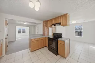 2511 S Market St, Brenham, TX 77833 - Photo 11