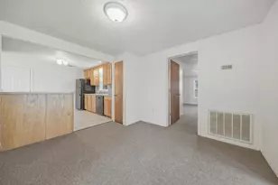 2511 S Market St, Brenham, TX 77833 - Photo 9