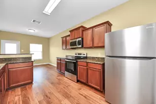 6915 Primrose Rd, Baytown, TX 77521 - Photo 13