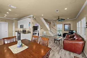 1219 Front Ave Ave, Port Bolivar, TX 77650 - Photo 3