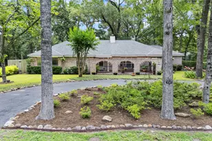281 Ridgewood Dr, Magnolia, TX 77355 - Photo 1