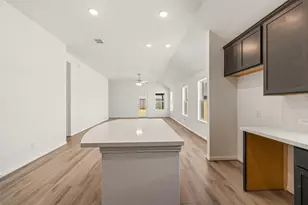 209 Cross Gable Ln, Dayton, TX 77535 - Photo 19