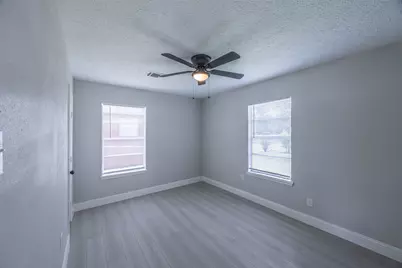 5007 Northridge Drive, Houston, TX 77033 - Photo 15