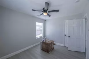 5007 Northridge Dr, Houston, TX 77033 - Photo 19