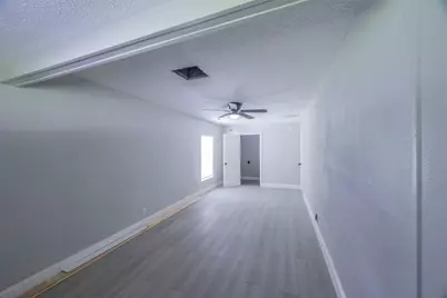 5007 Northridge Drive, Houston, TX 77033 - Photo 11