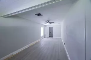 5007 Northridge Dr, Houston, TX 77033 - Photo 11