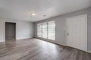 306 Hawthorne St, Houston, TX 77006 - Photo 3