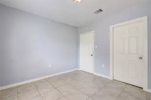 306 Hawthorne St, Houston, TX 77006 - Photo 9