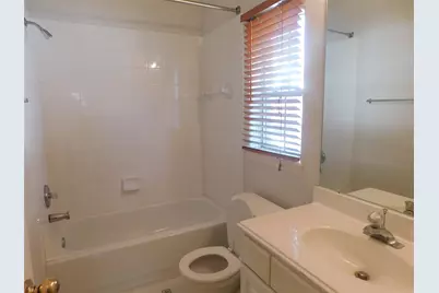 2710 Grants Lake Blvd #G3, Sugar Land, TX 77479 - Photo 17