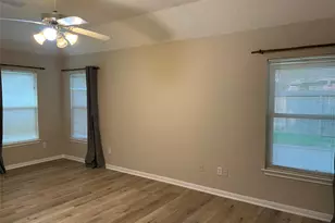 3611 Stratford Town Ln, Sugar Land, TX 77498 - Photo 13