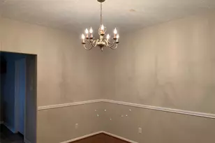 3611 Stratford Town Ln, Sugar Land, TX 77498 - Photo 5