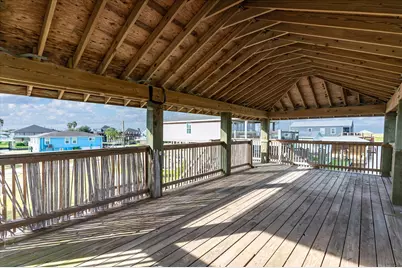 1123 Rosenbloom, Crystal Beach, TX 77650 - Photo 11