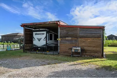 1123 Rosenbloom, Crystal Beach, TX 77650 - Photo 19